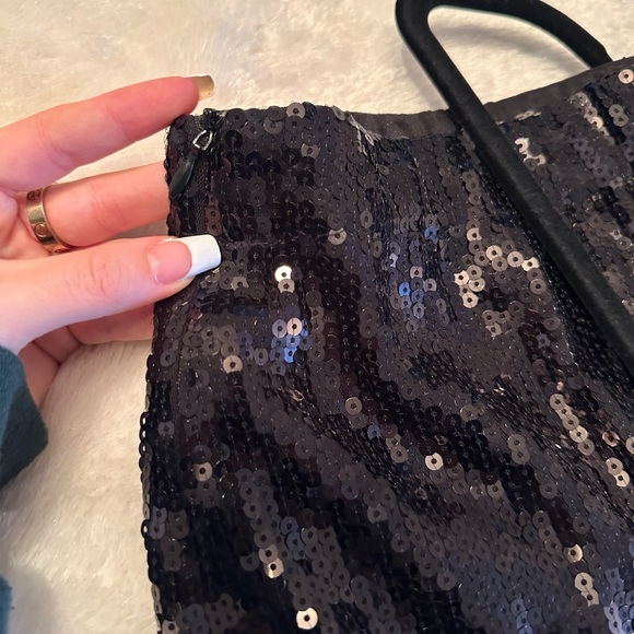 Miss Lola Black feather trim sequin skirt - Picture 2 of 14